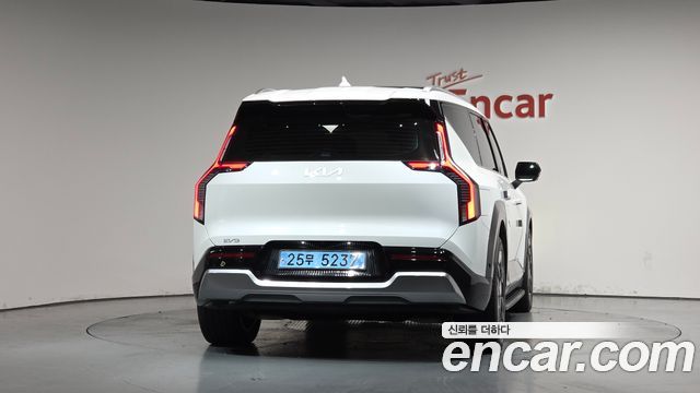 Kia EV9 2024 — photo 4