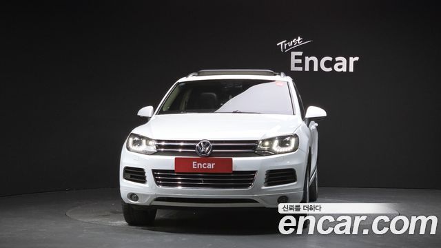 Volkswagen Touareg 2013 — photo 3