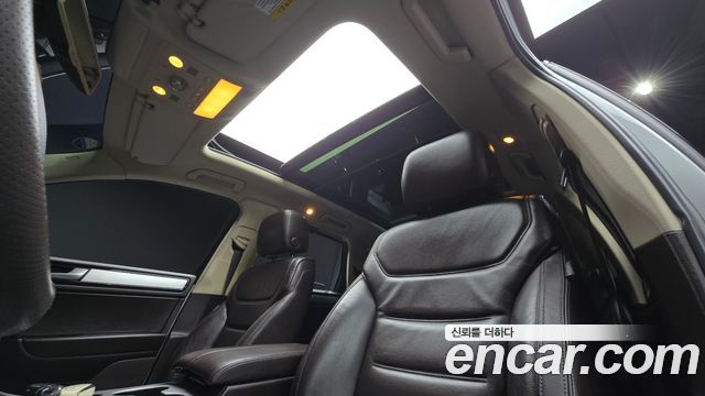 Volkswagen Touareg 2013 — photo 19