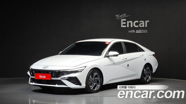 Hyundai AVANTE 2024 — photo 1