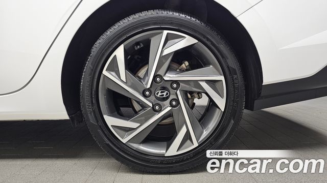 Hyundai AVANTE 2024 — photo 7