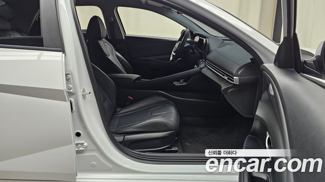 Hyundai AVANTE 2024 — photo 16