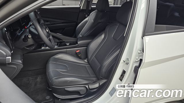 Hyundai AVANTE 2024 — photo 30