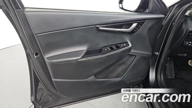 Kia EV6 2022 — photo 14