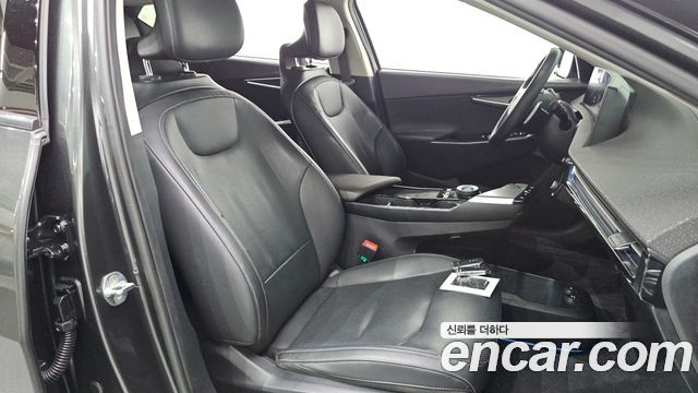 Kia EV6 2022 — photo 16