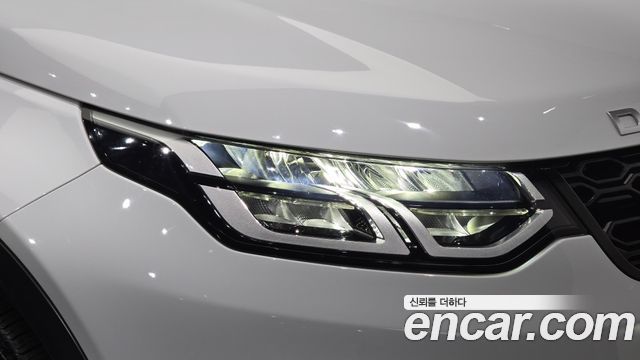 Land Rover Discovery Sport 2020 — photo 8