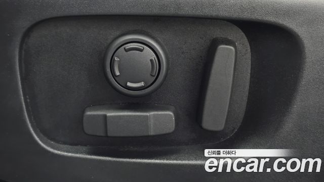 Land Rover Discovery Sport 2020 — photo 31