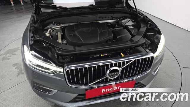 Volvo XC60 2019 — photo 6