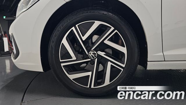 Volkswagen Jetta 2024 — photo 5