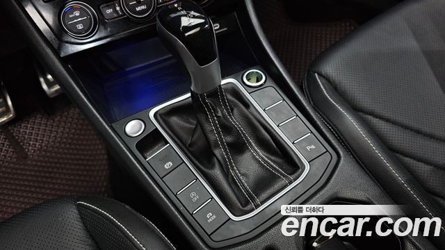 Volkswagen Jetta 2024 — photo 12