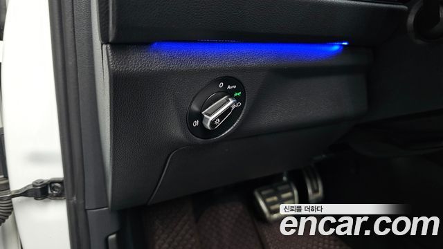 Volkswagen Jetta 2024 — photo 29