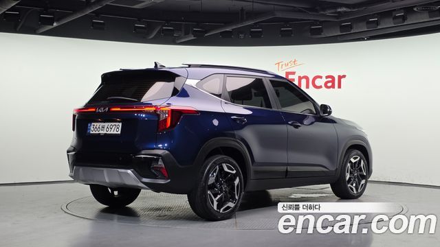 Kia Seltos 2023 — photo 2