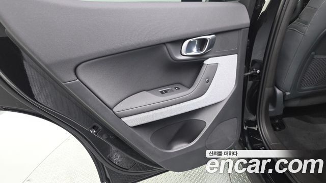 Polestar Polestar 2 2022 — photo 15