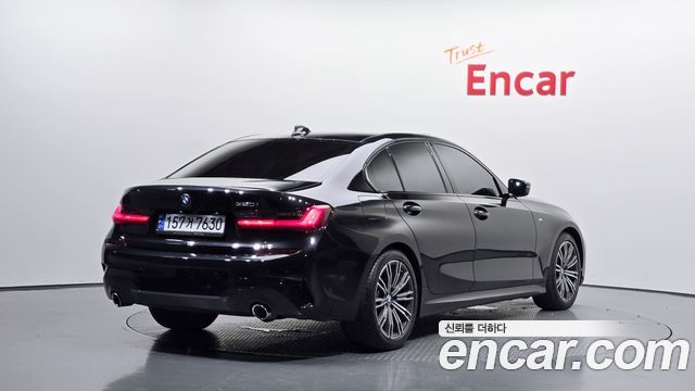 BMW 3-Series 2021 — photo 2