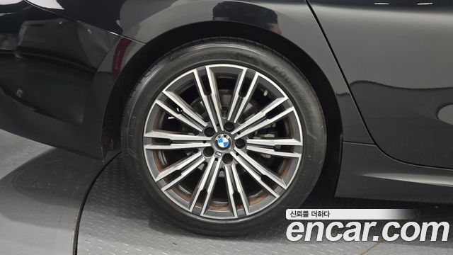 BMW 3-Series 2021 — photo 5