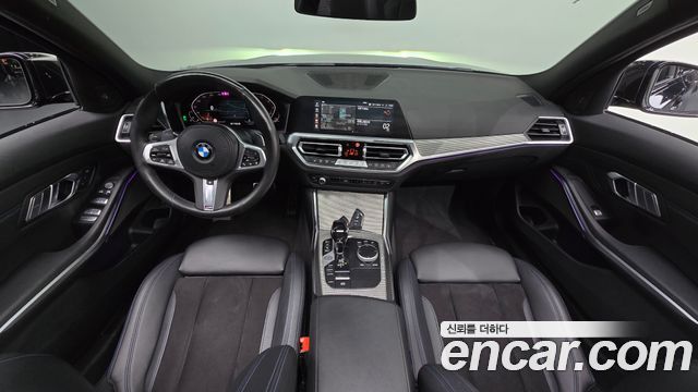 BMW 3-Series 2021 — photo 10