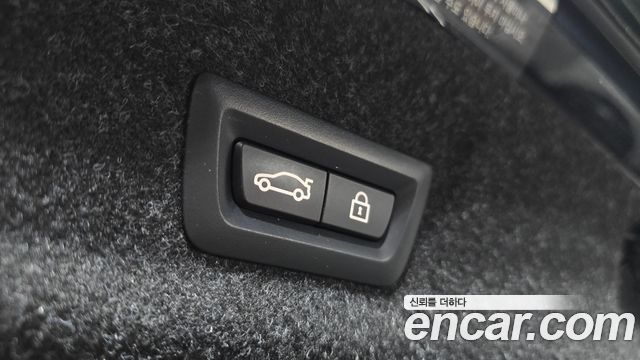 BMW 3-Series 2021 — photo 26