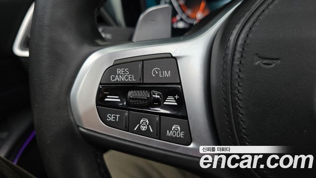 BMW 3-Series 2021 — photo 29
