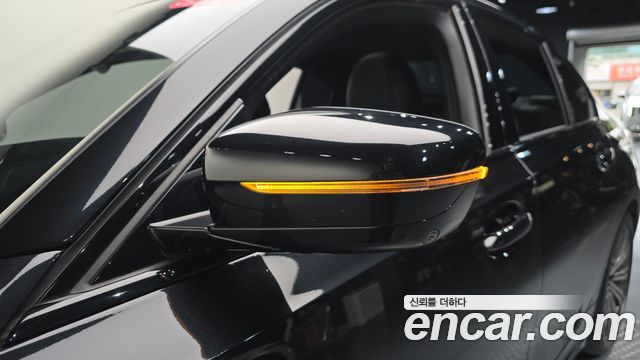 BMW 3-Series 2021 — photo 30