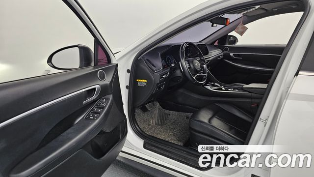 Hyundai Sonata 2020 — photo 13