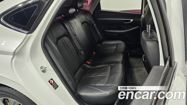 Hyundai Sonata 2020 — photo 17