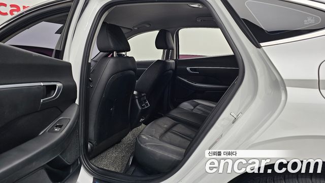 Hyundai Sonata 2020 — photo 18