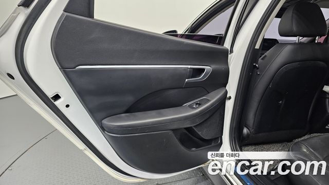 Hyundai Sonata 2020 — photo 15