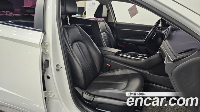 Hyundai Sonata 2020 — photo 16