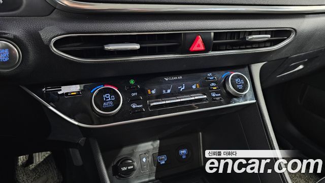 Hyundai Sonata 2020 — photo 31