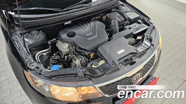 Kia Porte 2011 — photo 6