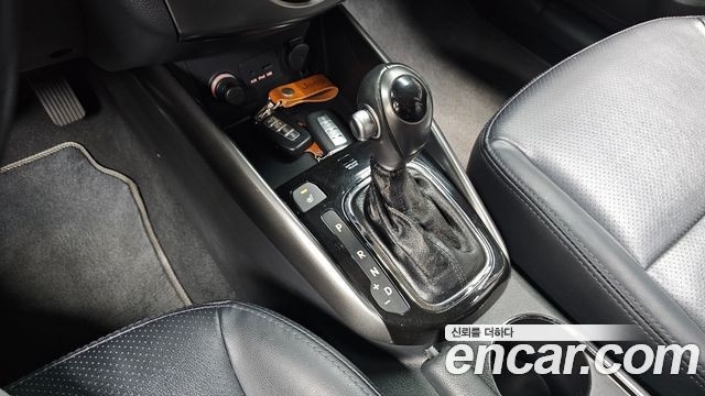 Kia Porte 2011 — photo 9