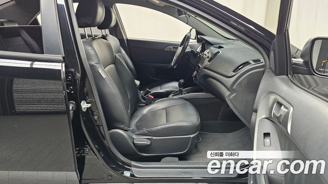 Kia Porte 2011 — photo 11