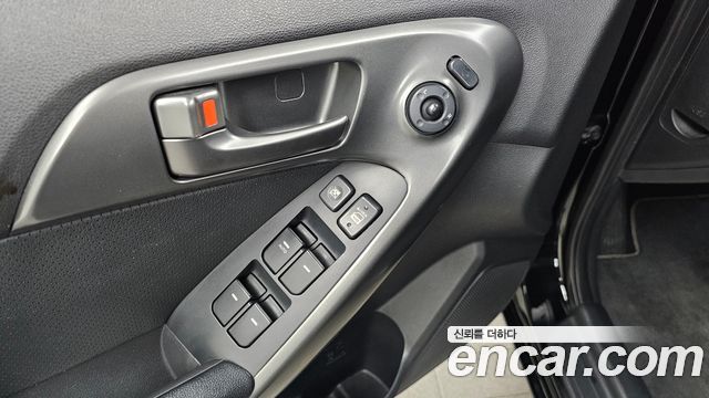 Kia Porte 2011 — photo 14