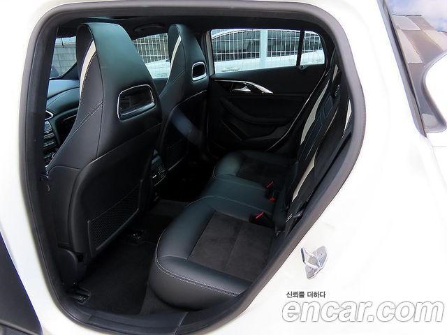 Infiniti Q30 2018 — photo 6