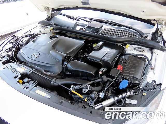 Infiniti Q30 2018 — photo 19