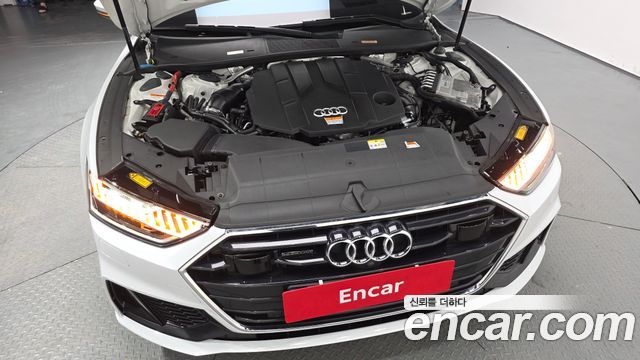 Audi A7 2021 — photo 6