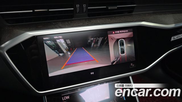 Audi A7 2021 — photo 22