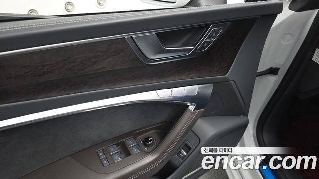 Audi A7 2021 — photo 38