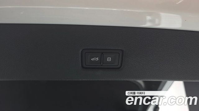 Audi A7 2021 — photo 39