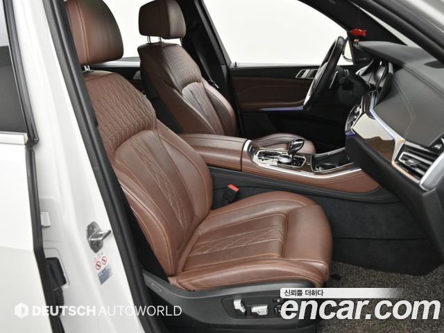 BMW X5 2019 — photo 10