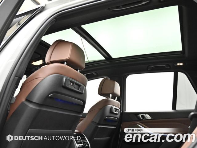BMW X5 2019 — photo 18