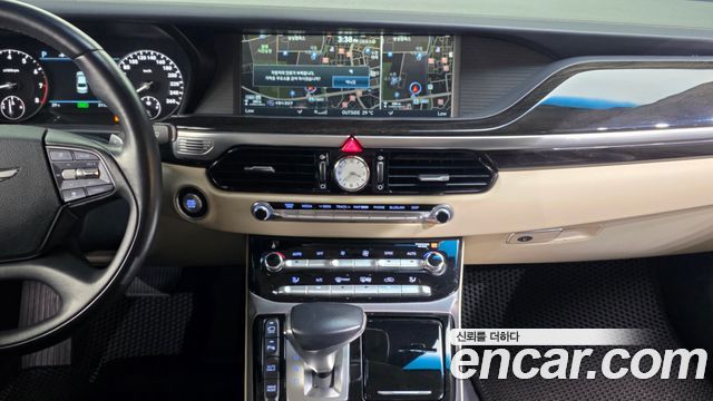 Genesis EQ900 2016 — photo 14