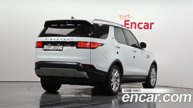 Land Rover Discovery 2018 — photo 2