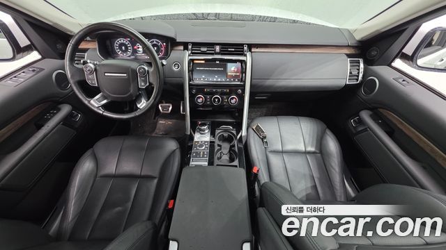 Land Rover Discovery 2018 — photo 7