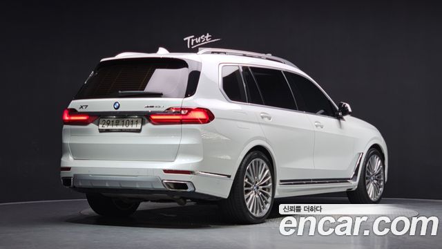 BMW X7 2021 — photo 2