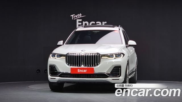 BMW X7 2021 — photo 3
