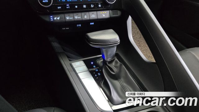 Hyundai AVANTE 2021 — photo 12