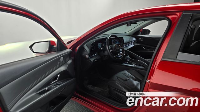 Hyundai AVANTE 2021 — photo 13