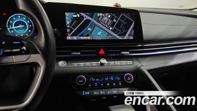 Hyundai AVANTE 2021 — photo 18