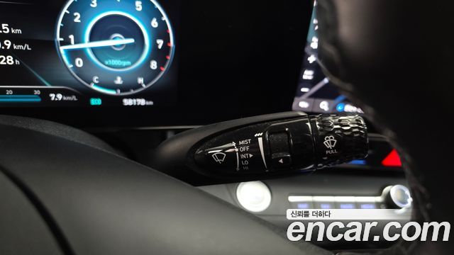 Hyundai AVANTE 2021 — photo 23